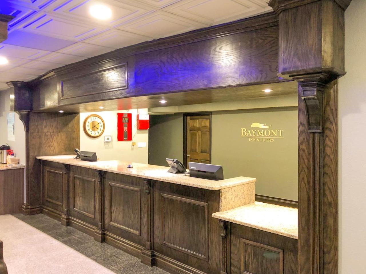 Hotel Baymont By Wyndham Ferndale/Royal Oak Exterior foto